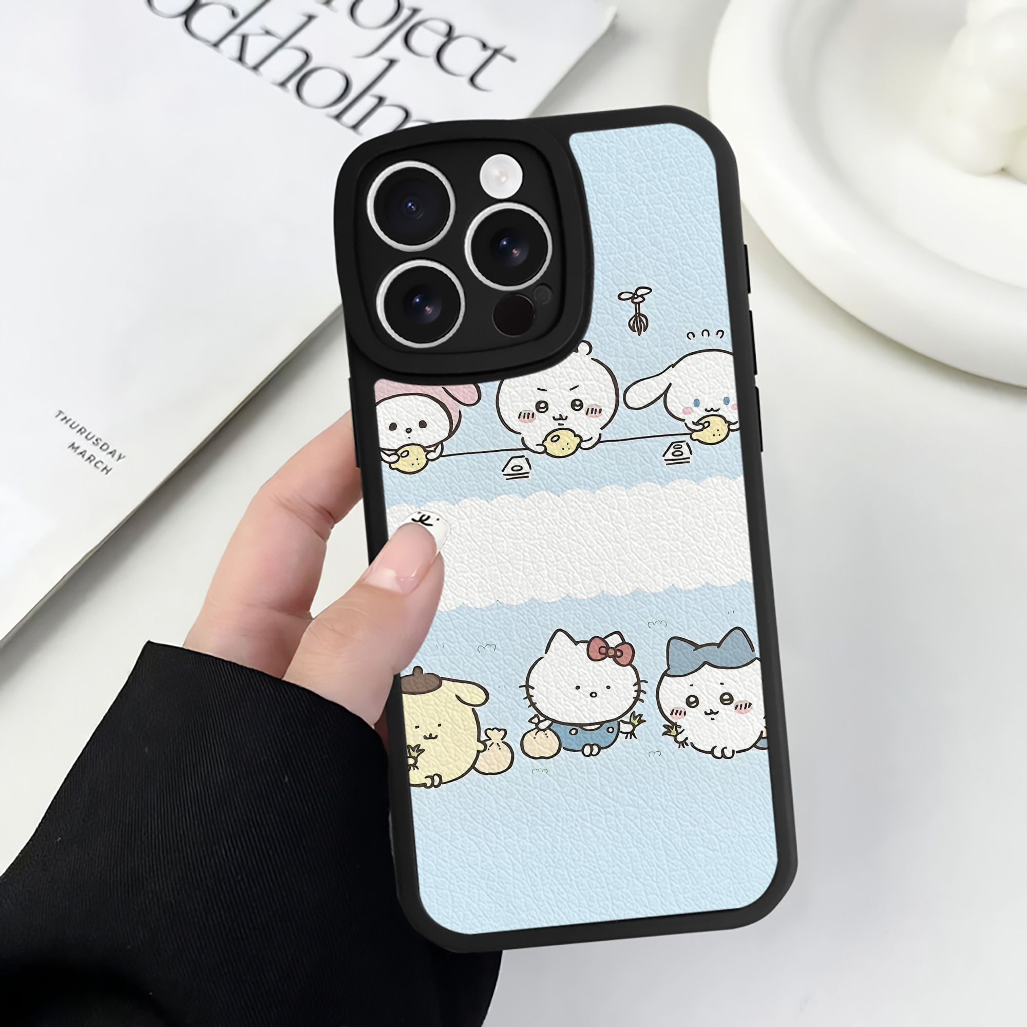 （画像用） ちいかわ Chii-kawa 【iPhone 16シリーズ対応】シリコンスマホケース（レザー調） 材質：シリコン